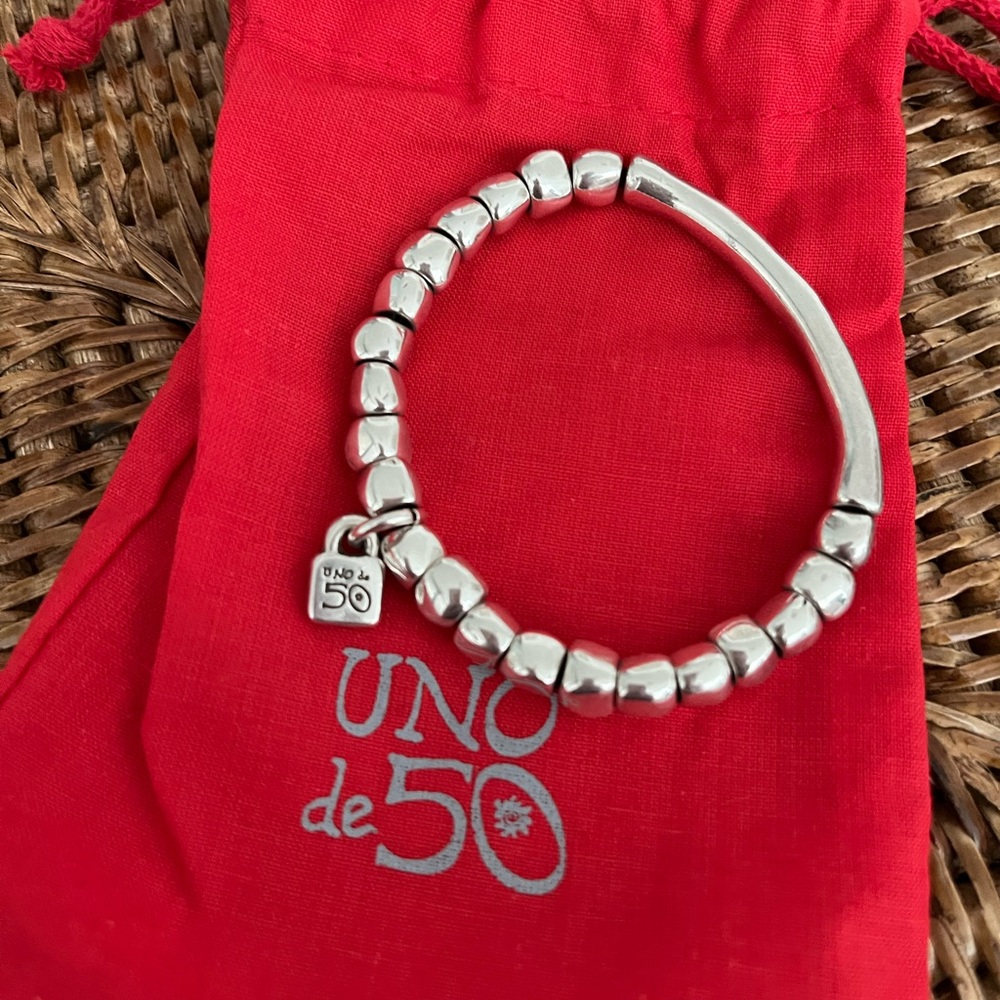 Uno de 50 _ bar and bullets silver bracelet.